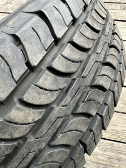 205/75/15 New Tire/ Slight Use