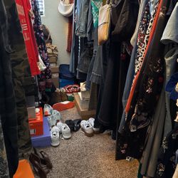 Ladies 7 For All Mankind, Citizens Of Humanity, Crocs, Uggs, J.Crew, H&M And A lot More