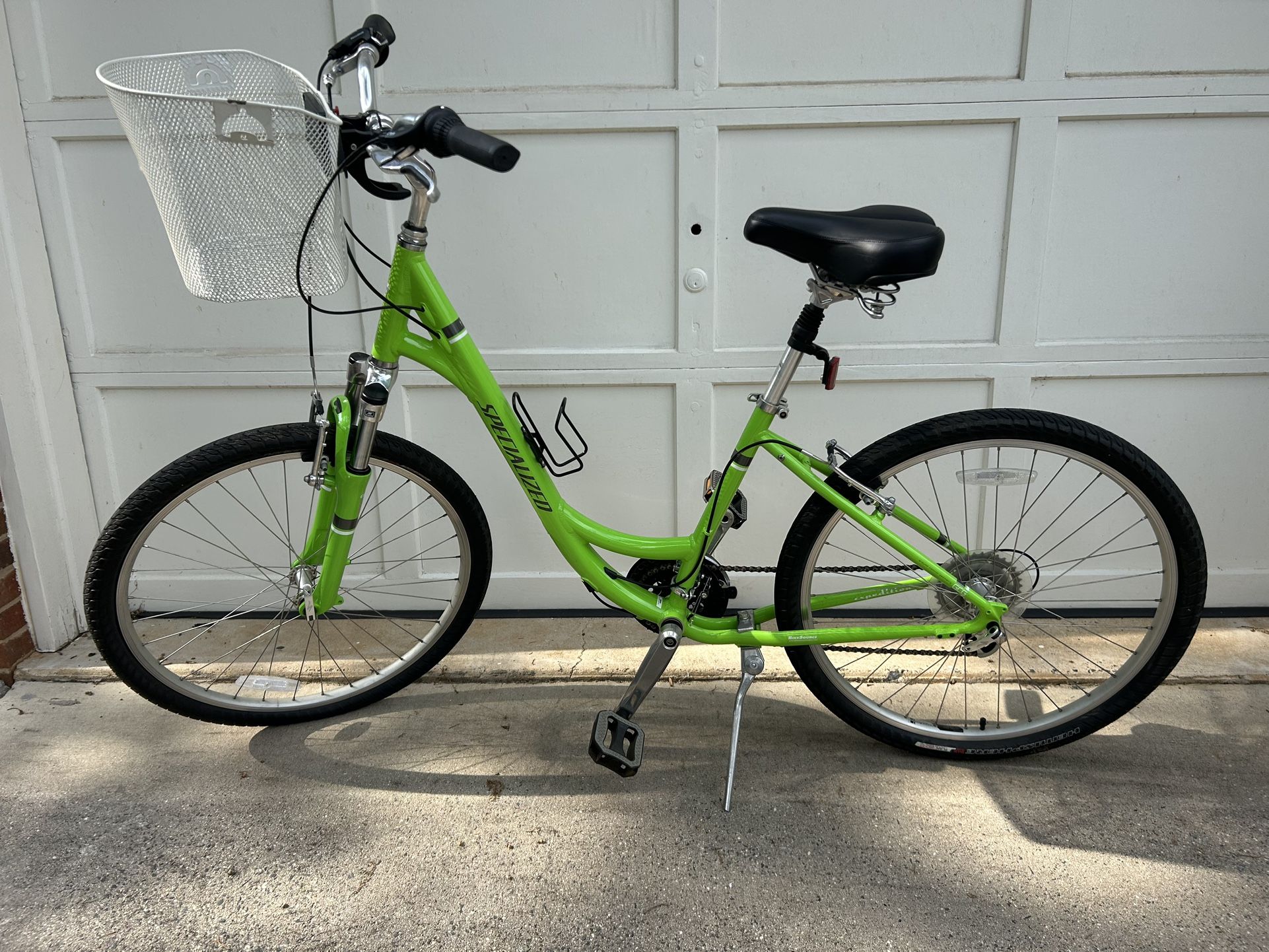 Women’s Hybrid Bike-Specialized Expedition Sport
