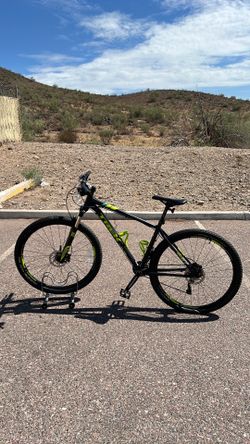 Trek X-Caliber XCaliber X Caliber 9 19.5” Mountain Bike Bicycle