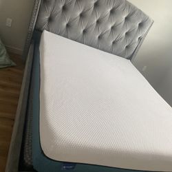 Queen Bed With Box Spring And Matress