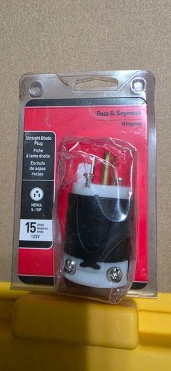 Pass $ Seymour legrand ps5266xccv8  plug new