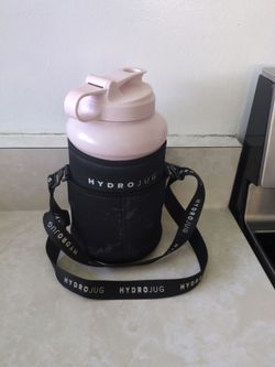 HydroJug Water Jug with Carrier Sleeve