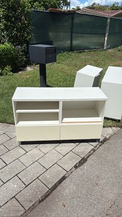 Free furniture- today only