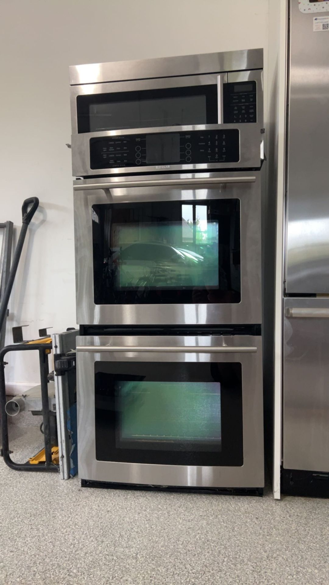 Jenn Air 27” Double Oven JJW9627DDS