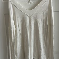 Women’s white colored sweater/top (size small)