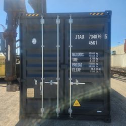 WIND & WATERTIGHT 20’ & 40’ SHIPPING CONTAINERS!