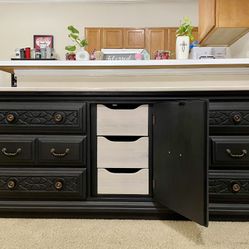 QUICK SALE – Solid Red Oak Link-Taylor Dresser / Sideboard 