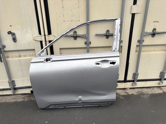 Honda CR-V driver door