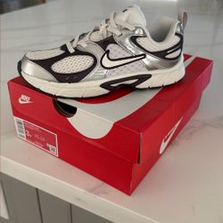 Nike V5 RNR 