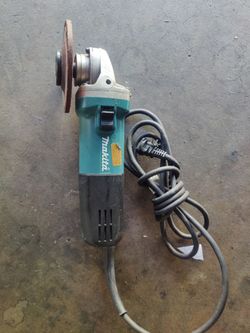 Makita grinder