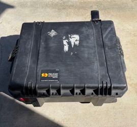 Pelican Storm iM2720 Hard Case without Foam - Black