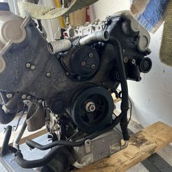 Engine Porche V8 4.8