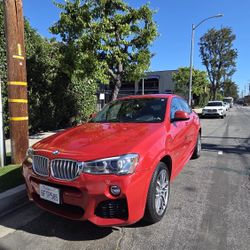 BMW X4 xDrive28i – M Package – AWD