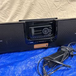 Sirius XM Radio W/ portable Speaker Dock