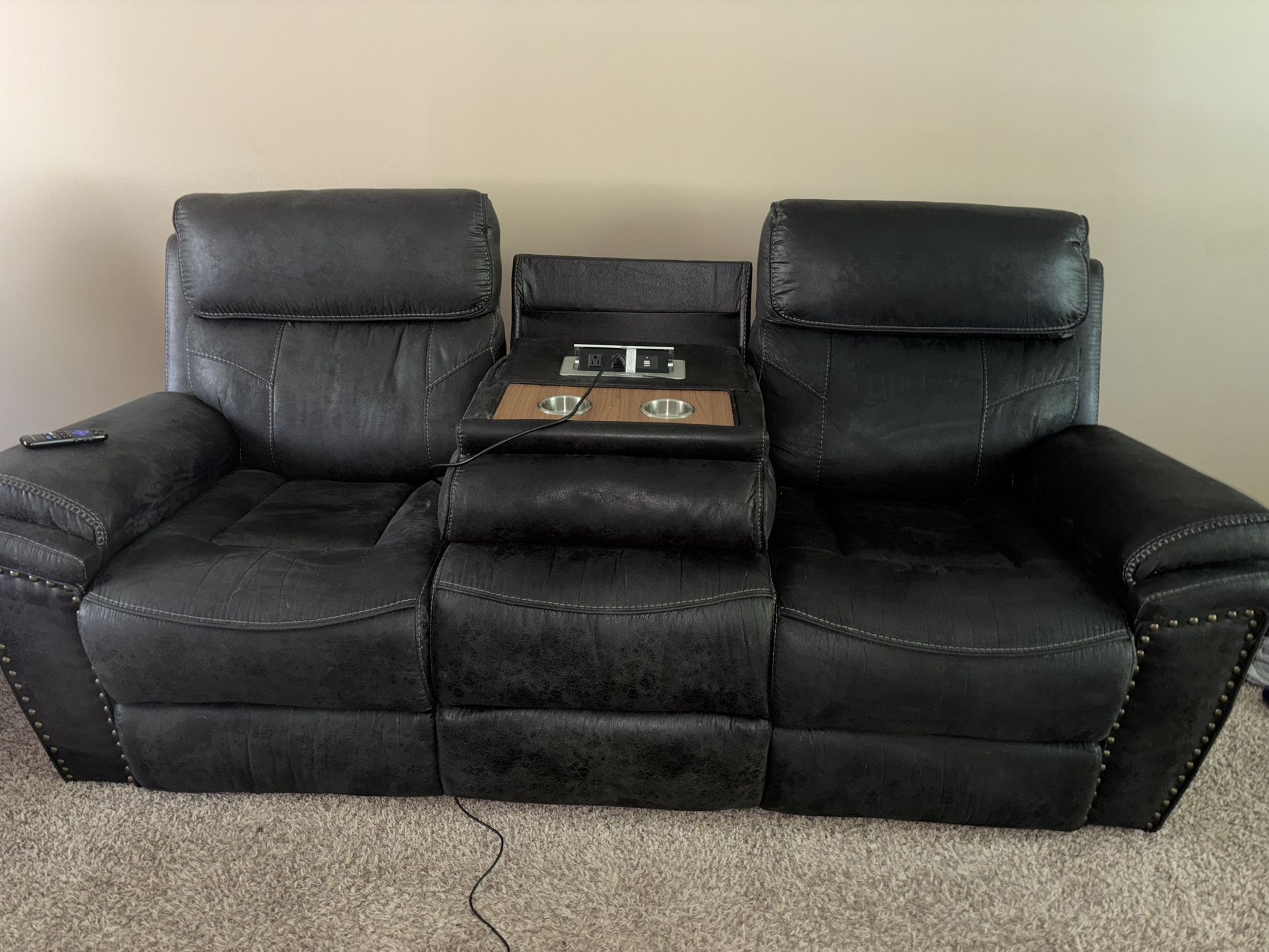 Black Leather Recliner Set