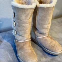 Brand New Ugg Boots Size 6 $100 Each