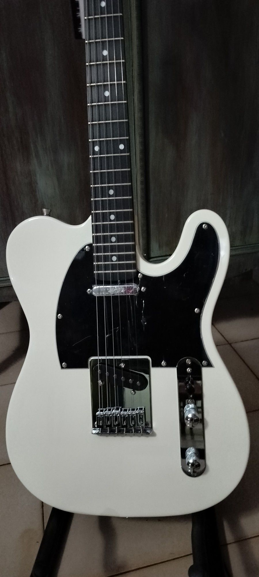 New Electric Guitar With Gig Bag And Cable