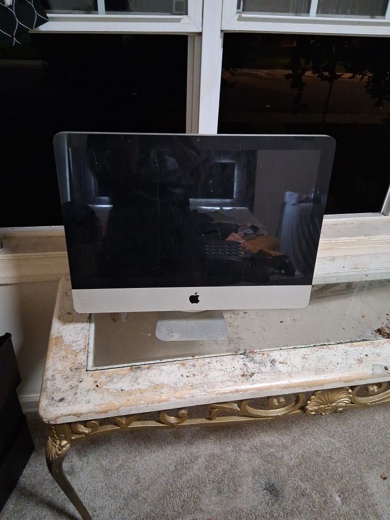 Mac Computer Desktop