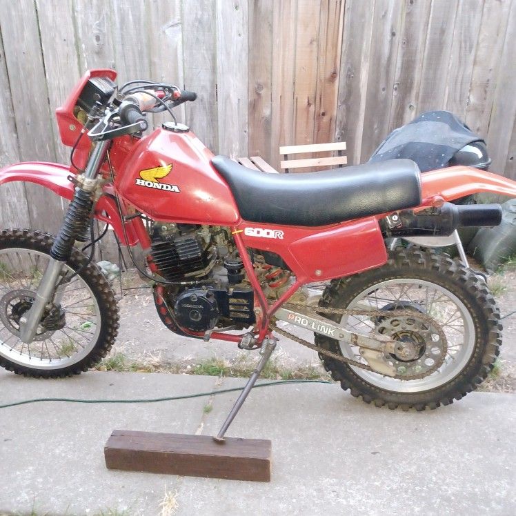 83 HONDA XL600R. Dual Sport