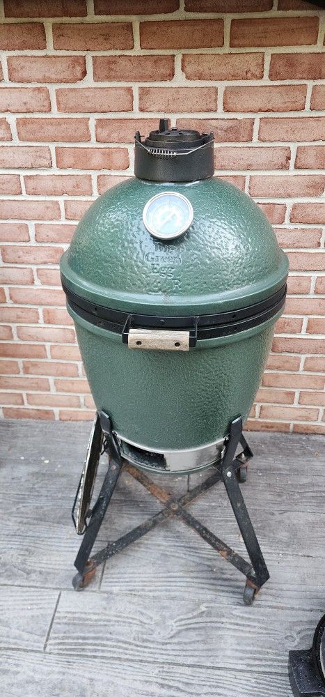 Medium Big Green Egg