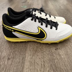 Nike Tiempo Legend 9 Club TF White Yellow Strike 2021 - DA1193-107. SIZE 8.5
