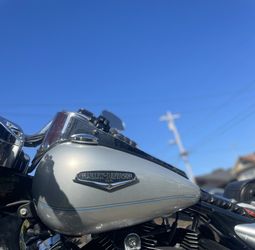 2005 Road King Classic