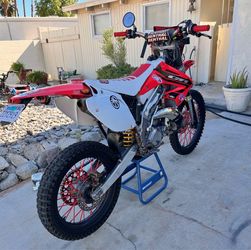 Honda CR250, 2 stroke, CA plated and Street legal