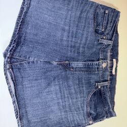 Levi’s denim shorts