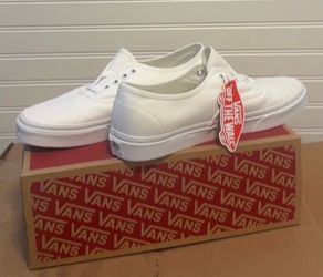 Vans White Sneakers, size mens 10 , New with in box with tags