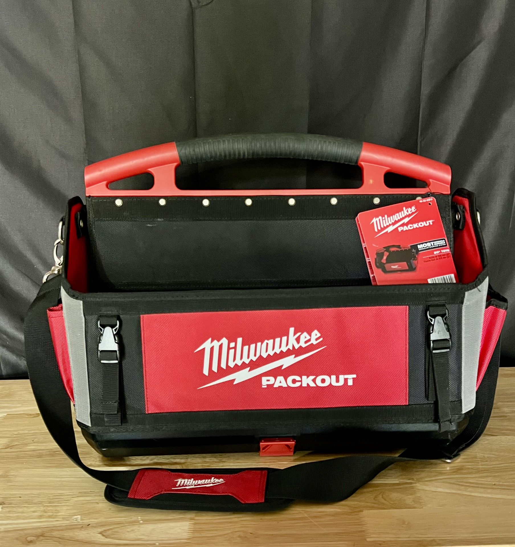 Milwaukee 20 in. PACKOUT Tote Tool Bag 