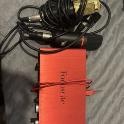 Microphone 