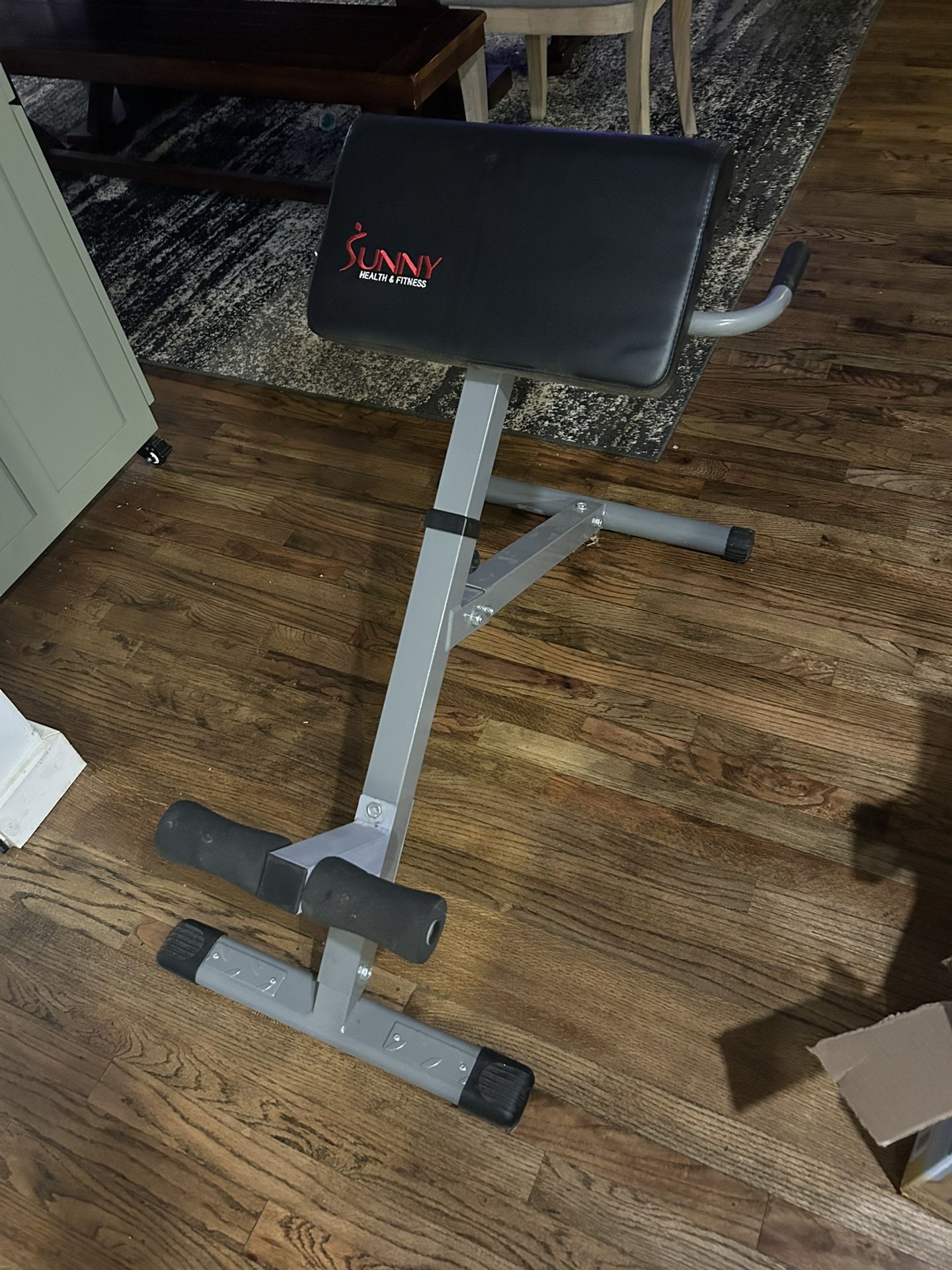 Hyperextension Machine