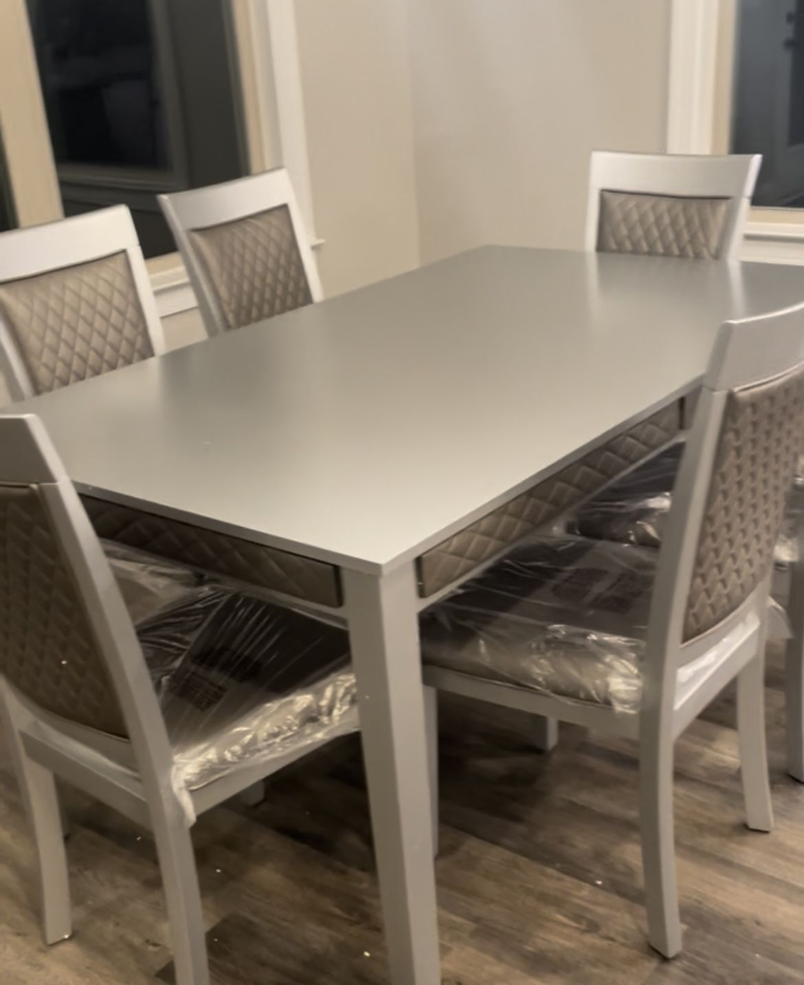 Dining Room/Breakfast table