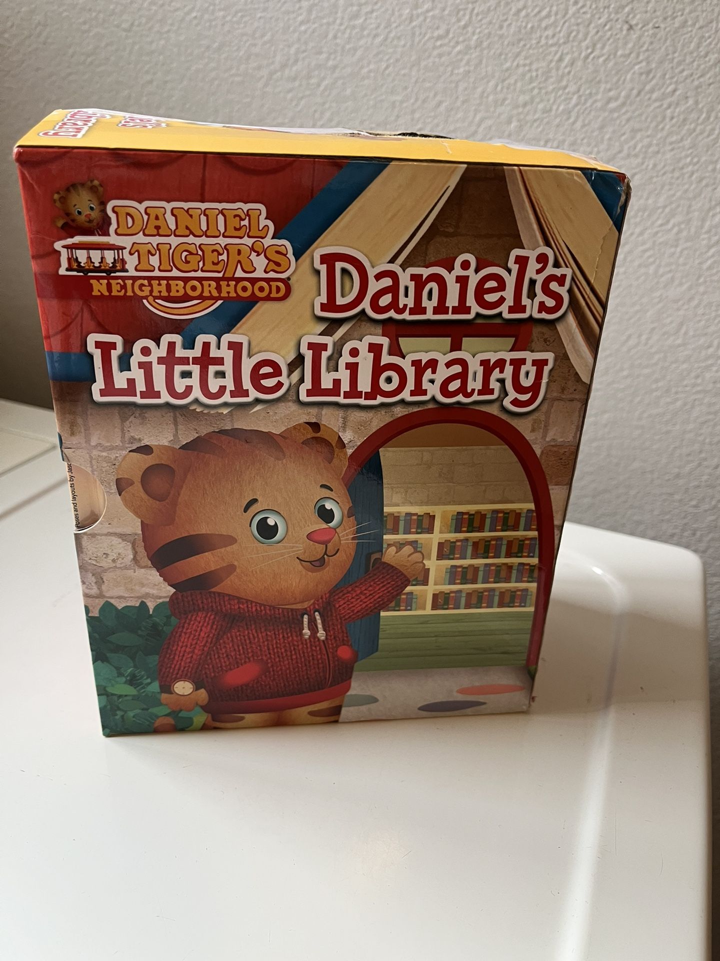 Daniel Tiger Little Library 12 Books
