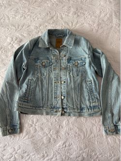 Women’s gap jean jacket