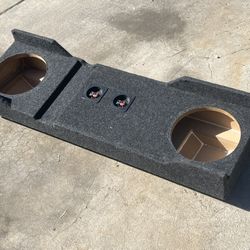 ($120 firm) 2/12s sub box for a 2001 to 07 Chevy / GMC Crew Cab