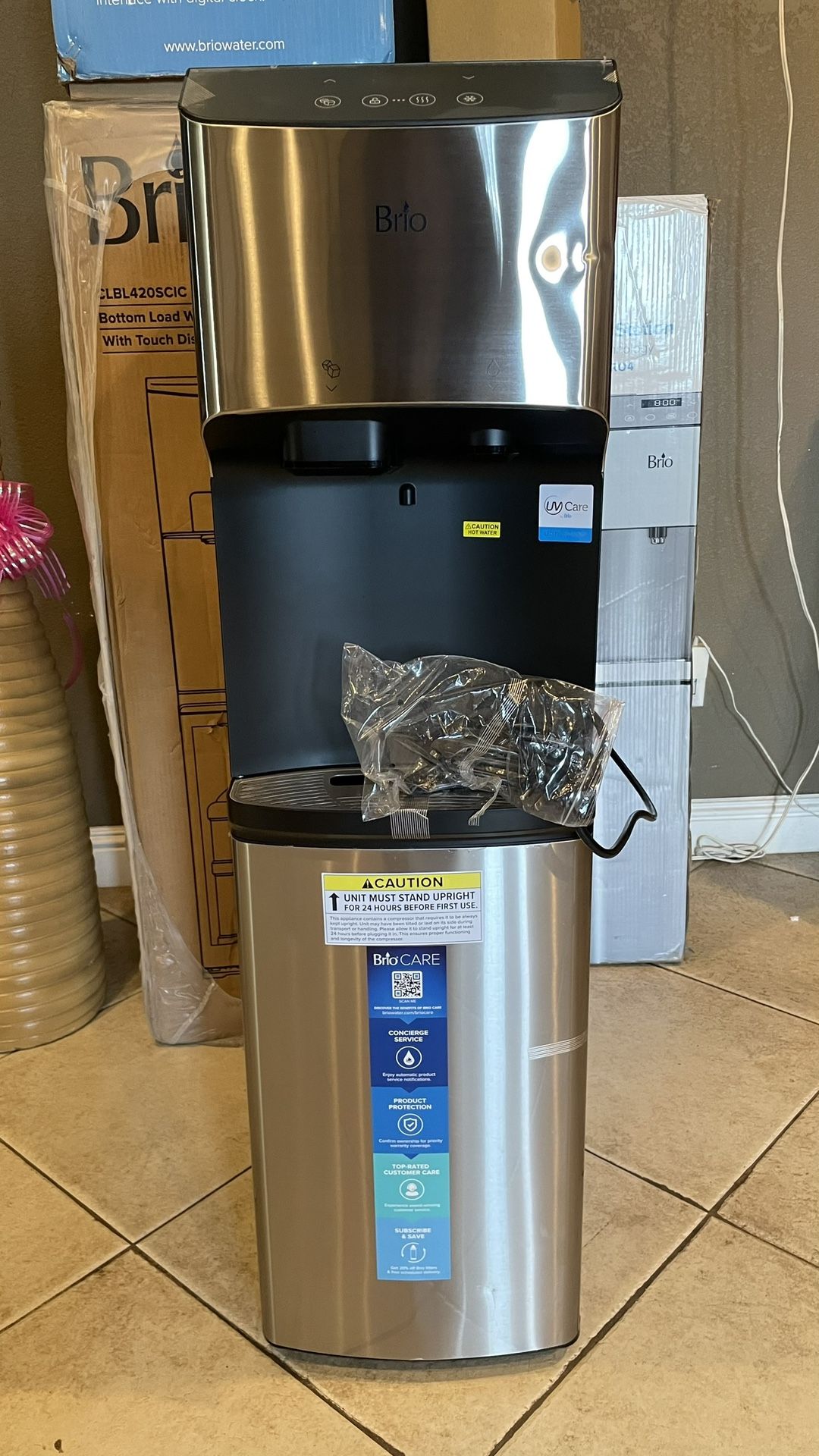 Brio 520 Ice Dispenser & Bottom Load Water Cooler