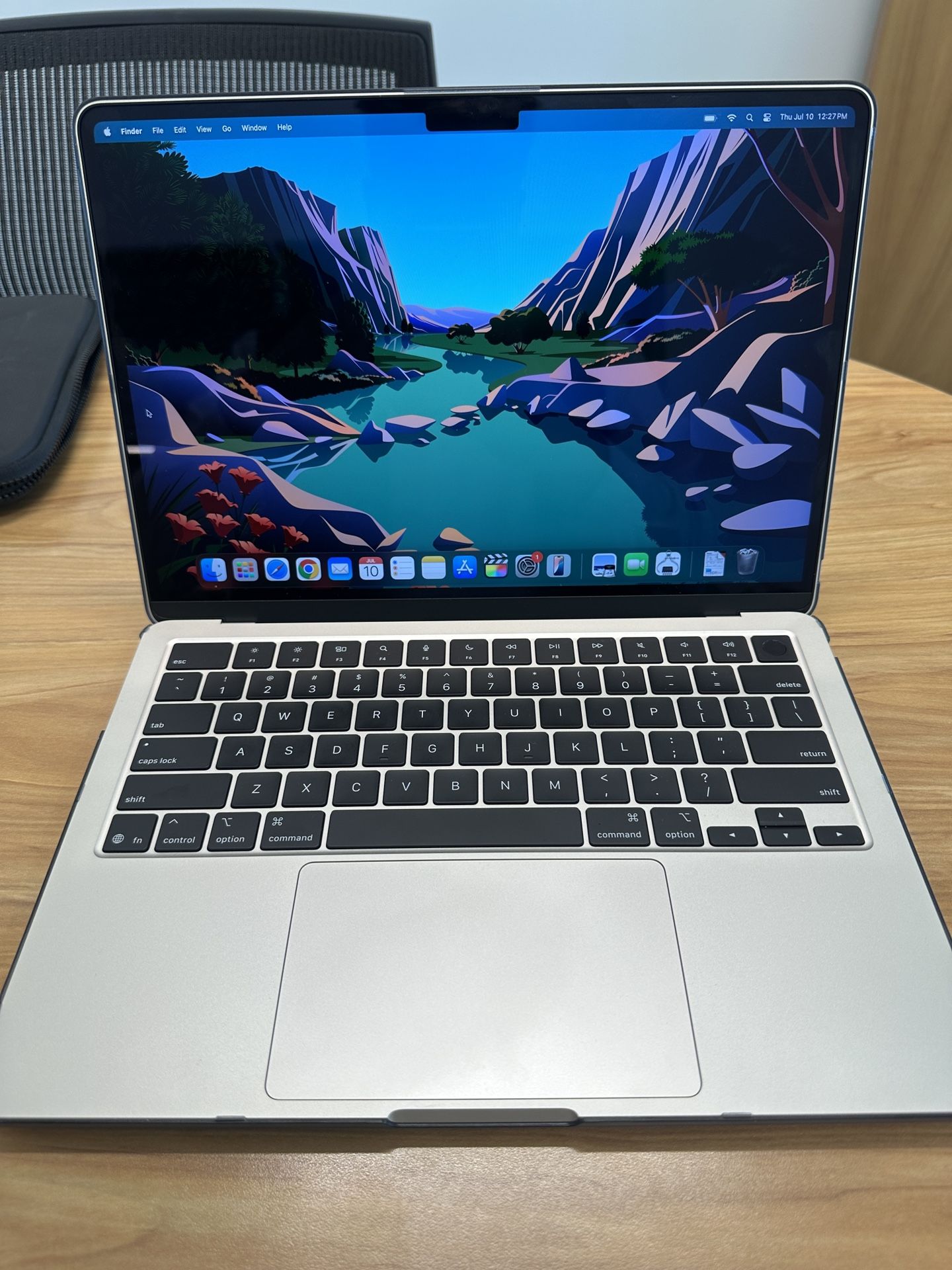 Apple 2025 MacBook Air 13in