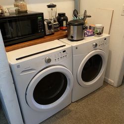 Washer and dryer set works perfect