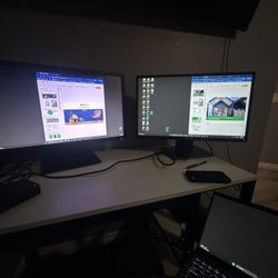 Desk With 2 Monitors 