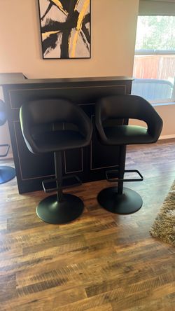 Stool - adjustable height