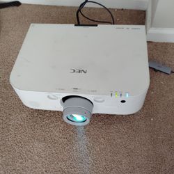 Projector NEC PA550W