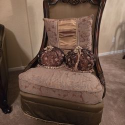 European Antique Style 3 Piece Sofa Set