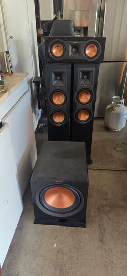 Speakers and subwoofer Klipsch
