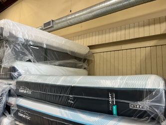 Tempur-Pedic ProAdapt Medium Hybrid Mattress