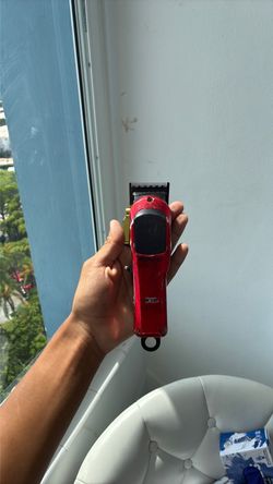GAMMA BOOSTED AND MAGIC CLIP CLIPPERS FOR BARBERS