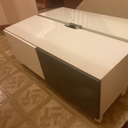 Ikea Besta Cabinet / TV Table / TV Console With Glass Top