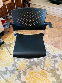 Continental Outpatient Black Guest Chairs. $30 Each. I have 9 chairs total