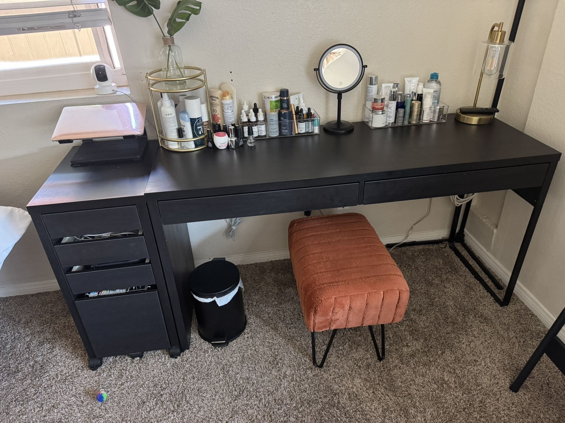 IKEA MICKE desk
